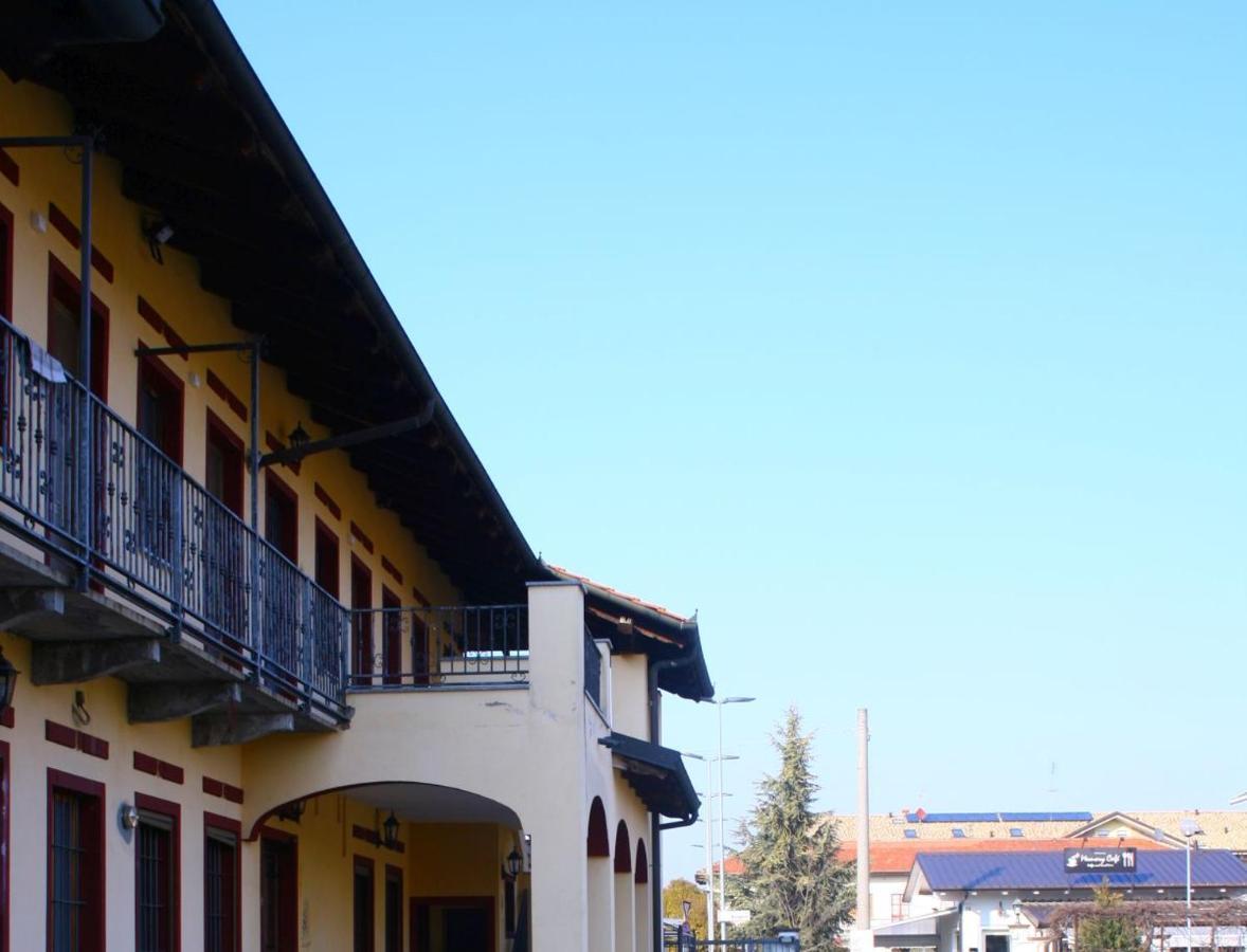Albergo Vecchio Pavone Borgaro Torinese Ngoại thất bức ảnh